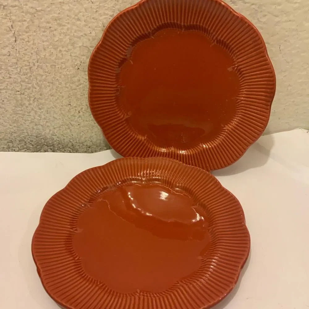 Set 6 David Tutera red 3 Dinner Plates 10.5” & 3 salad plates 8.25”